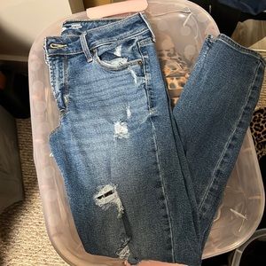 Distressed nwot old navy jeans